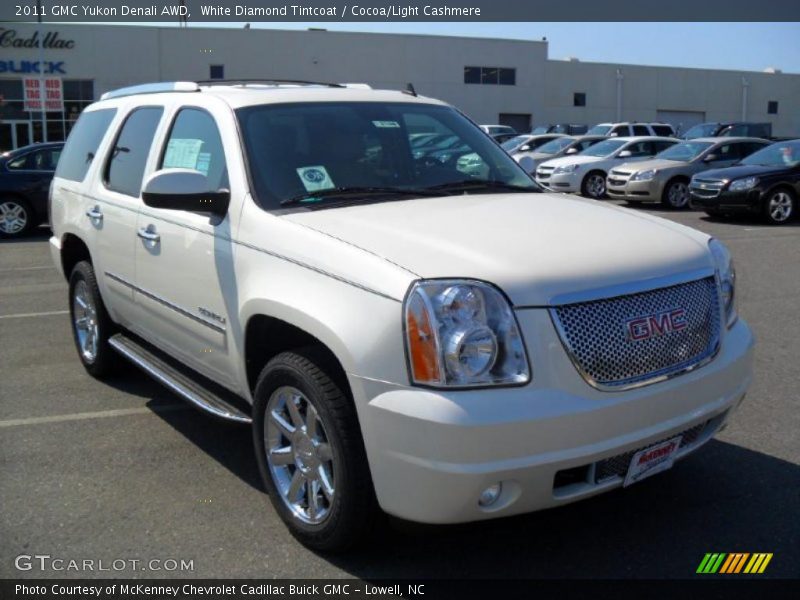 White Diamond Tintcoat / Cocoa/Light Cashmere 2011 GMC Yukon Denali AWD