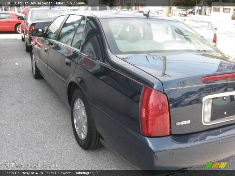 Blue Chip / Shale 2005 Cadillac DeVille Sedan