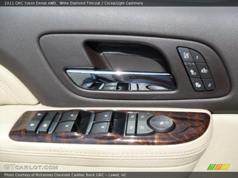 White Diamond Tintcoat / Cocoa/Light Cashmere 2011 GMC Yukon Denali AWD