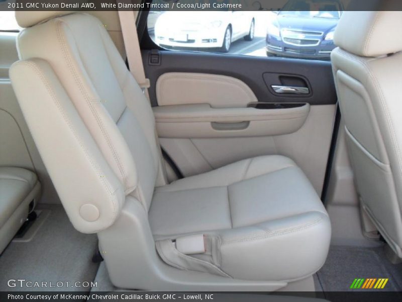 White Diamond Tintcoat / Cocoa/Light Cashmere 2011 GMC Yukon Denali AWD