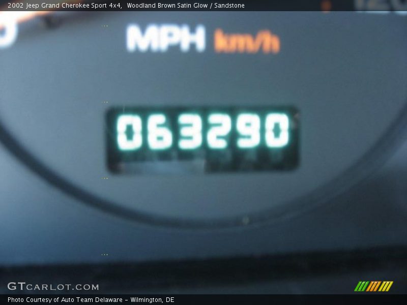 Woodland Brown Satin Glow / Sandstone 2002 Jeep Grand Cherokee Sport 4x4