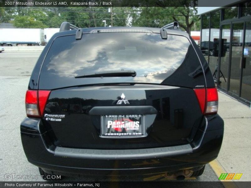 Kalapana Black / Black 2007 Mitsubishi Endeavor LS AWD
