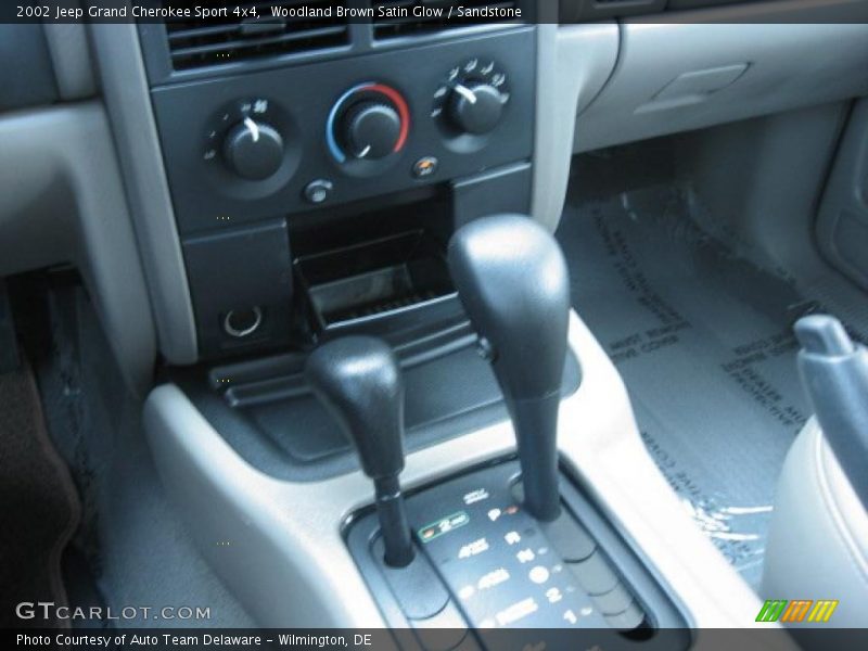 Woodland Brown Satin Glow / Sandstone 2002 Jeep Grand Cherokee Sport 4x4