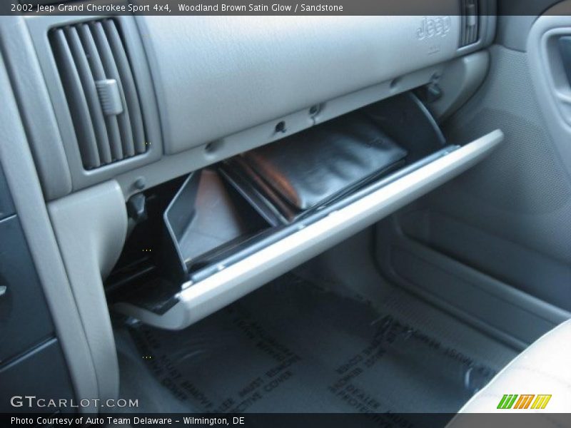 Woodland Brown Satin Glow / Sandstone 2002 Jeep Grand Cherokee Sport 4x4