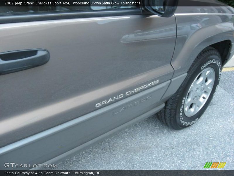 Woodland Brown Satin Glow / Sandstone 2002 Jeep Grand Cherokee Sport 4x4