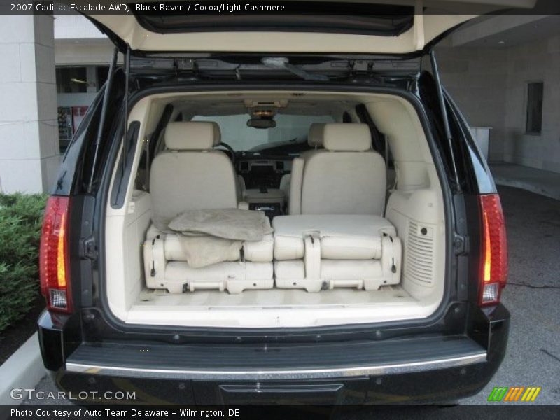Black Raven / Cocoa/Light Cashmere 2007 Cadillac Escalade AWD