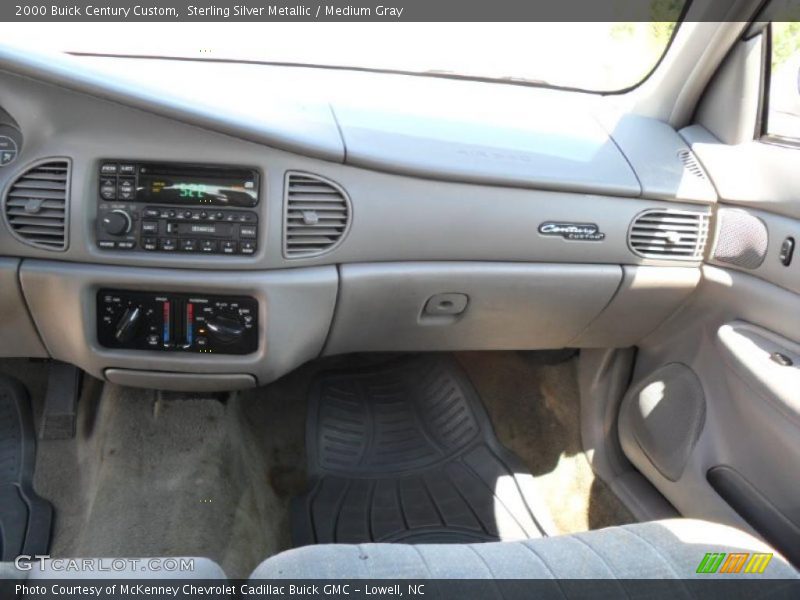 Sterling Silver Metallic / Medium Gray 2000 Buick Century Custom