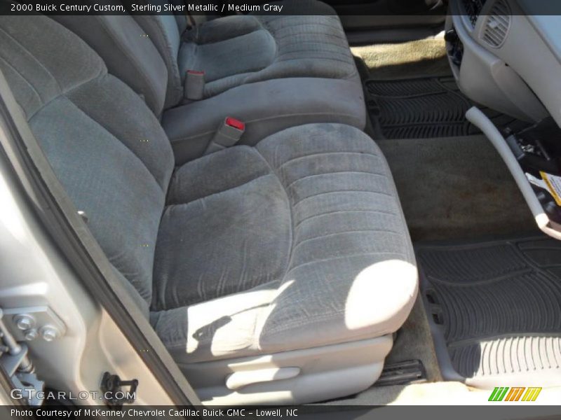 Sterling Silver Metallic / Medium Gray 2000 Buick Century Custom