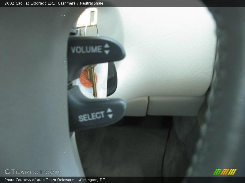 Cashmere / Neutral Shale 2002 Cadillac Eldorado ESC