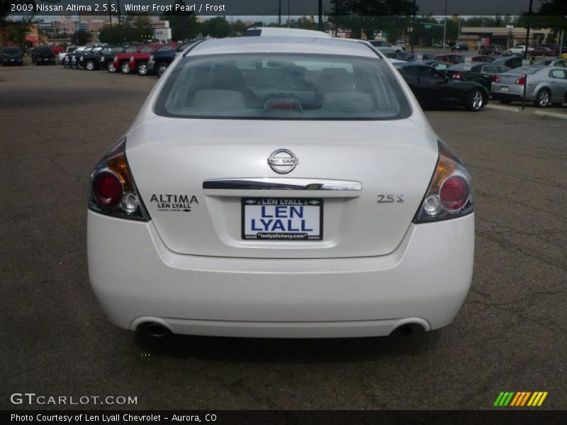 Winter Frost Pearl / Frost 2009 Nissan Altima 2.5 S