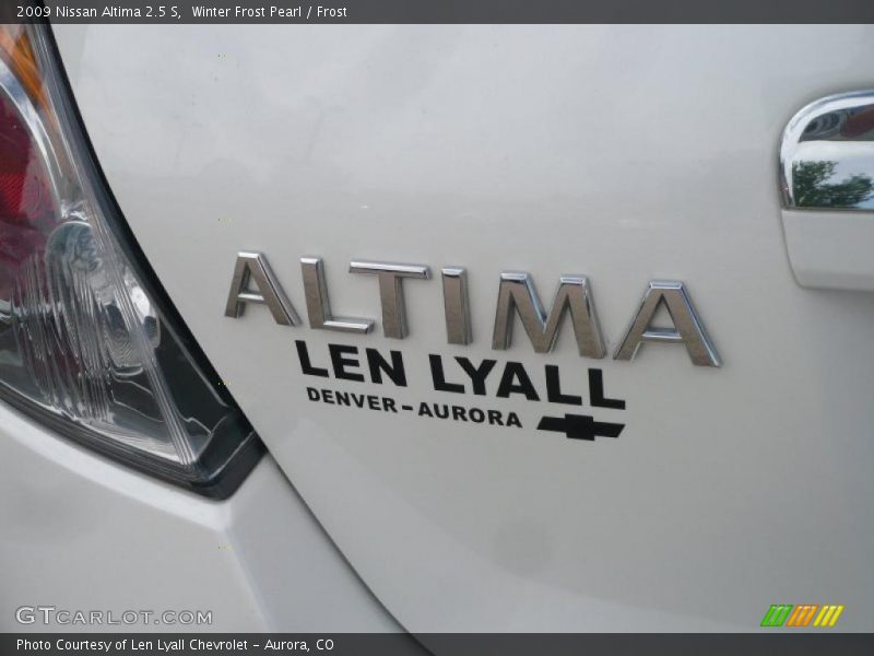 Winter Frost Pearl / Frost 2009 Nissan Altima 2.5 S