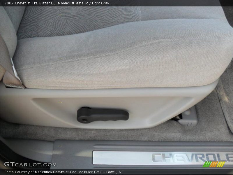 Moondust Metallic / Light Gray 2007 Chevrolet TrailBlazer LS