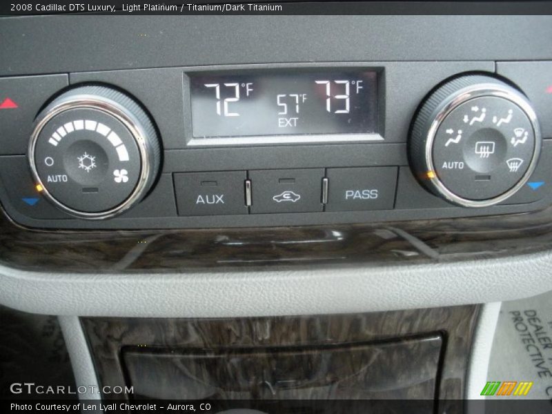 Light Platinum / Titanium/Dark Titanium 2008 Cadillac DTS Luxury