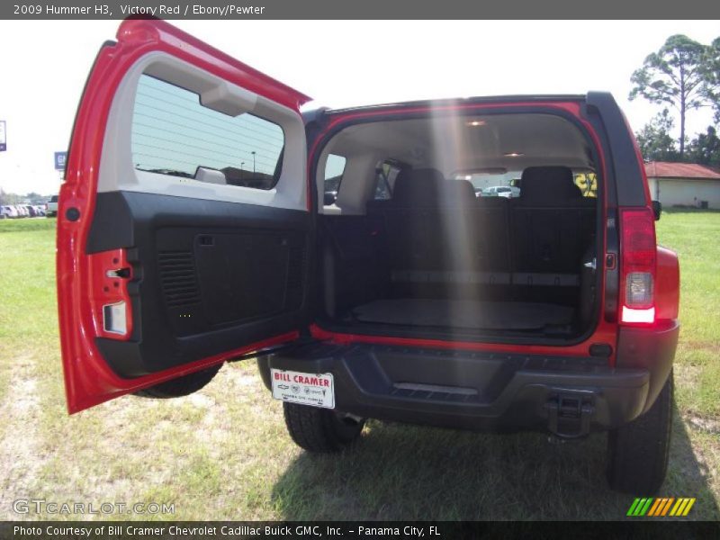 Victory Red / Ebony/Pewter 2009 Hummer H3