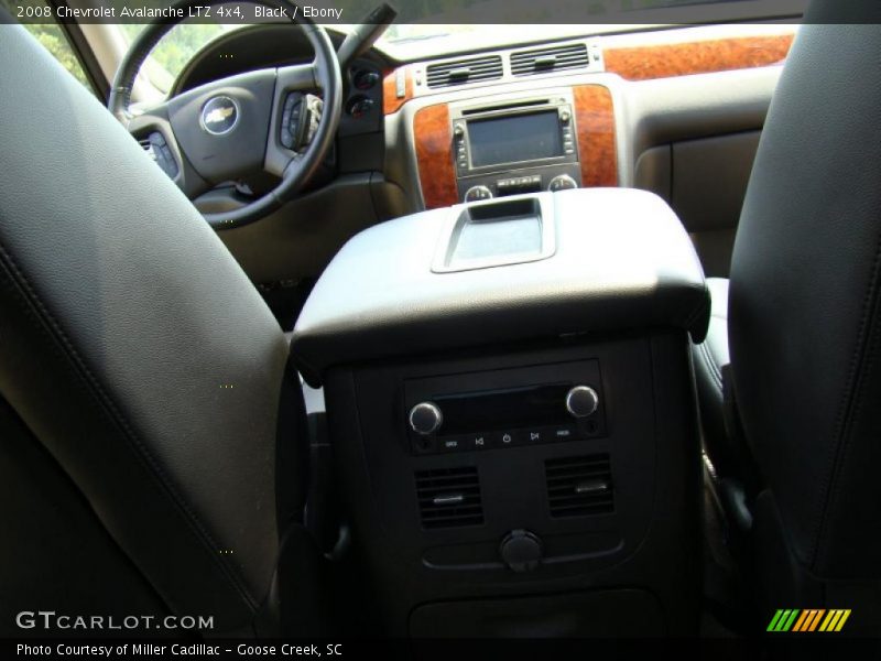 Black / Ebony 2008 Chevrolet Avalanche LTZ 4x4