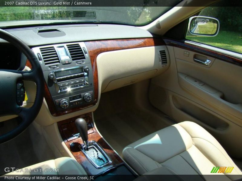 Gold Mist / Cashmere 2007 Cadillac DTS Luxury