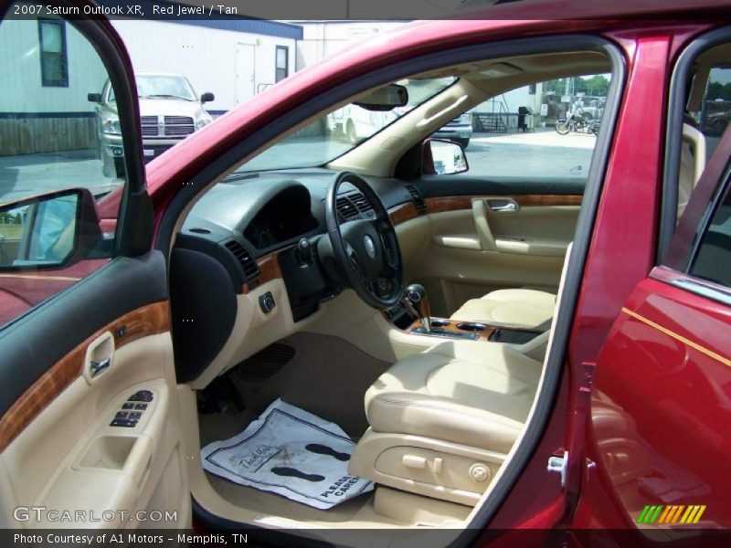 Red Jewel / Tan 2007 Saturn Outlook XR