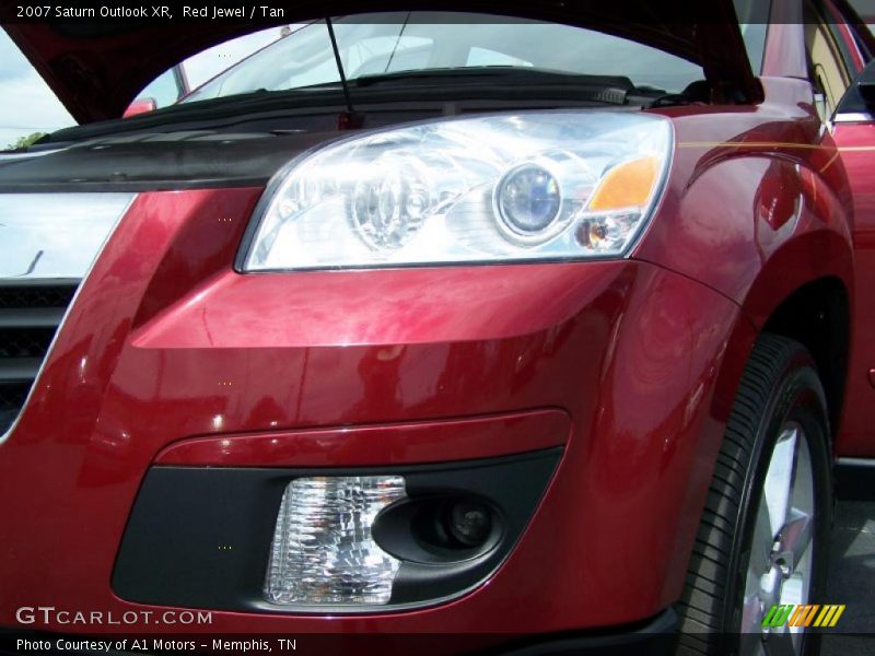 Red Jewel / Tan 2007 Saturn Outlook XR