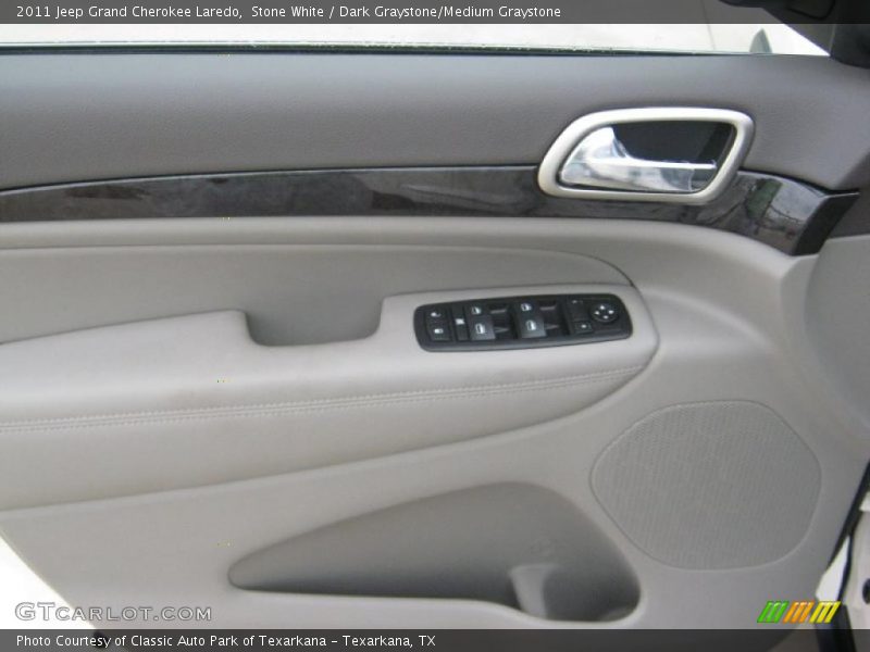 Stone White / Dark Graystone/Medium Graystone 2011 Jeep Grand Cherokee Laredo