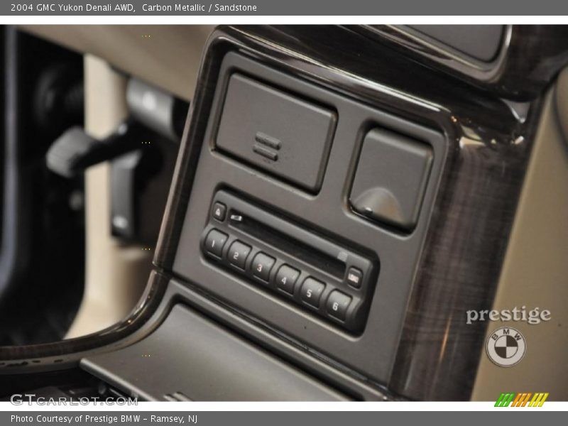 Carbon Metallic / Sandstone 2004 GMC Yukon Denali AWD