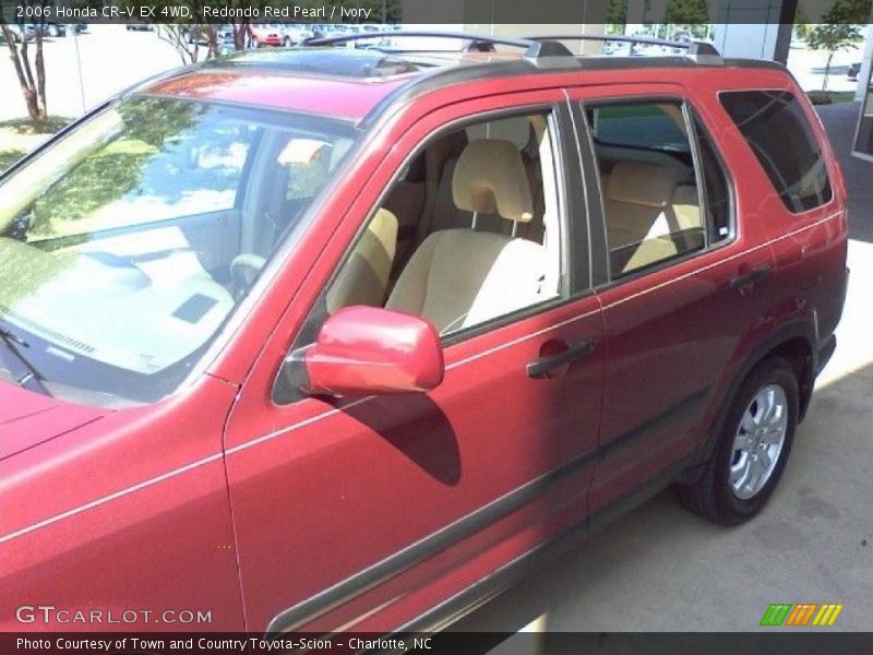 Redondo Red Pearl / Ivory 2006 Honda CR-V EX 4WD