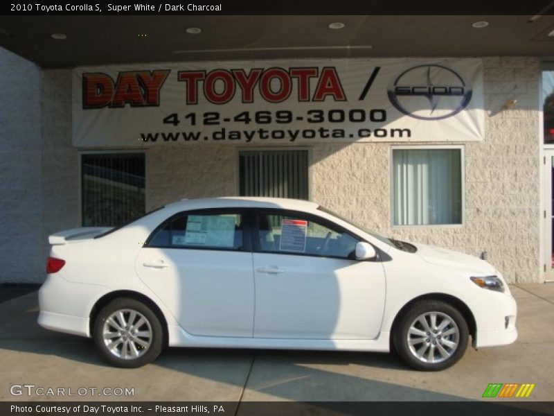 Super White / Dark Charcoal 2010 Toyota Corolla S