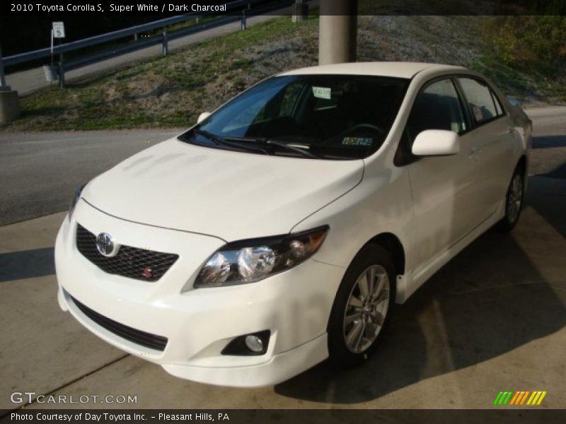 Super White / Dark Charcoal 2010 Toyota Corolla S