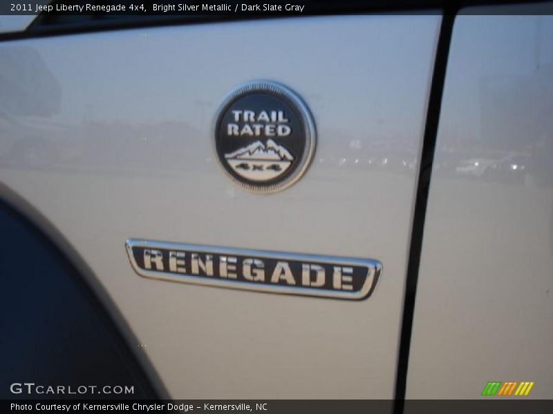Bright Silver Metallic / Dark Slate Gray 2011 Jeep Liberty Renegade 4x4