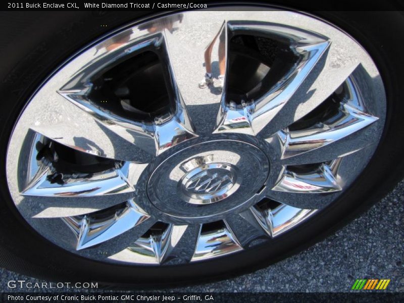 White Diamond Tricoat / Cashmere/Cocoa 2011 Buick Enclave CXL
