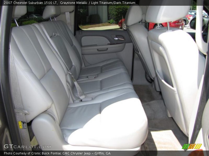 Graystone Metallic / Light Titanium/Dark Titanium 2007 Chevrolet Suburban 1500 LT