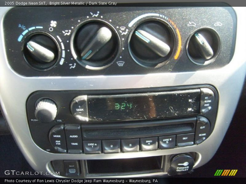 Bright Silver Metallic / Dark Slate Gray 2005 Dodge Neon SXT