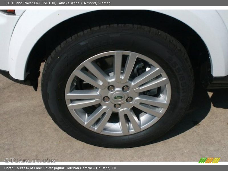 Alaska White / Almond/Nutmeg 2011 Land Rover LR4 HSE LUX