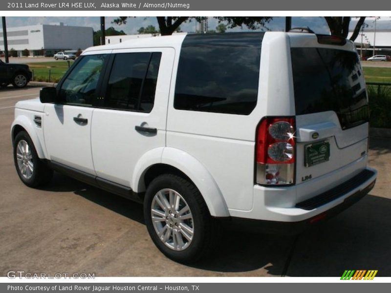 Alaska White / Almond/Nutmeg 2011 Land Rover LR4 HSE LUX