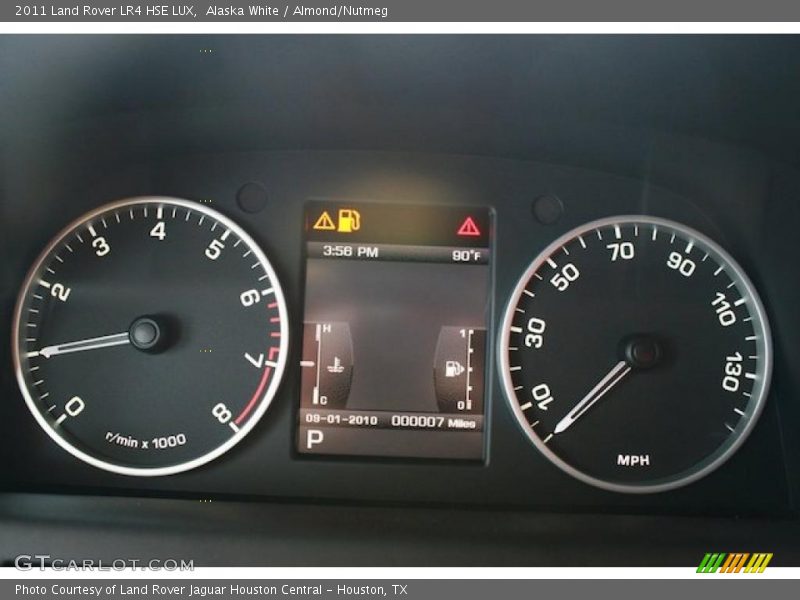Alaska White / Almond/Nutmeg 2011 Land Rover LR4 HSE LUX