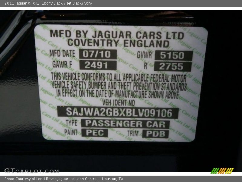 Ebony Black / Jet Black/Ivory 2011 Jaguar XJ XJL