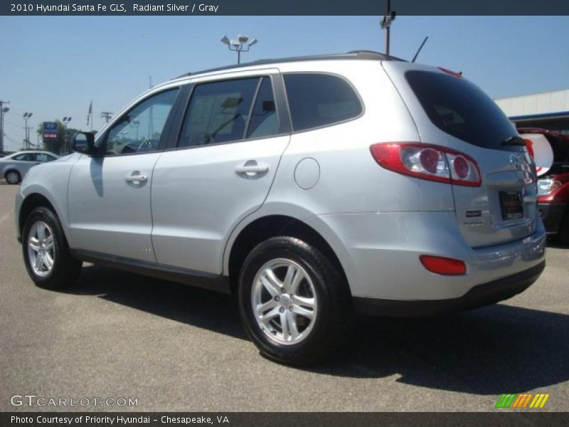 Radiant Silver / Gray 2010 Hyundai Santa Fe GLS