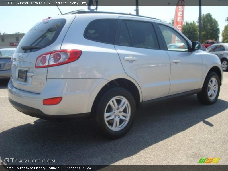 Radiant Silver / Gray 2010 Hyundai Santa Fe GLS