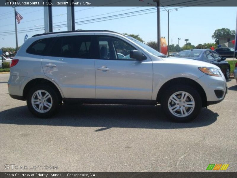 Radiant Silver / Gray 2010 Hyundai Santa Fe GLS