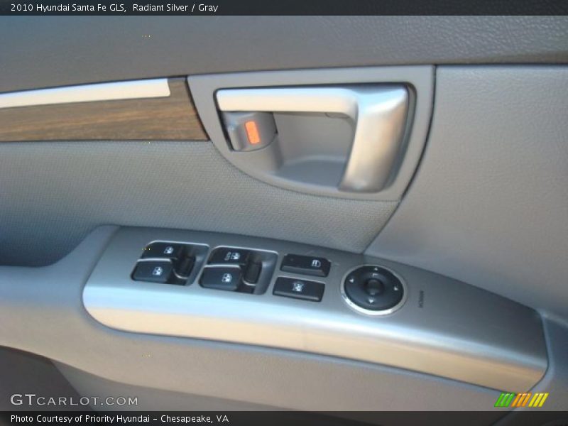 Radiant Silver / Gray 2010 Hyundai Santa Fe GLS