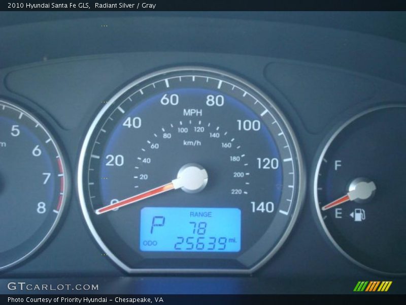 Radiant Silver / Gray 2010 Hyundai Santa Fe GLS