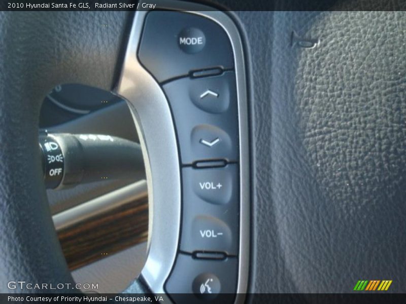Radiant Silver / Gray 2010 Hyundai Santa Fe GLS