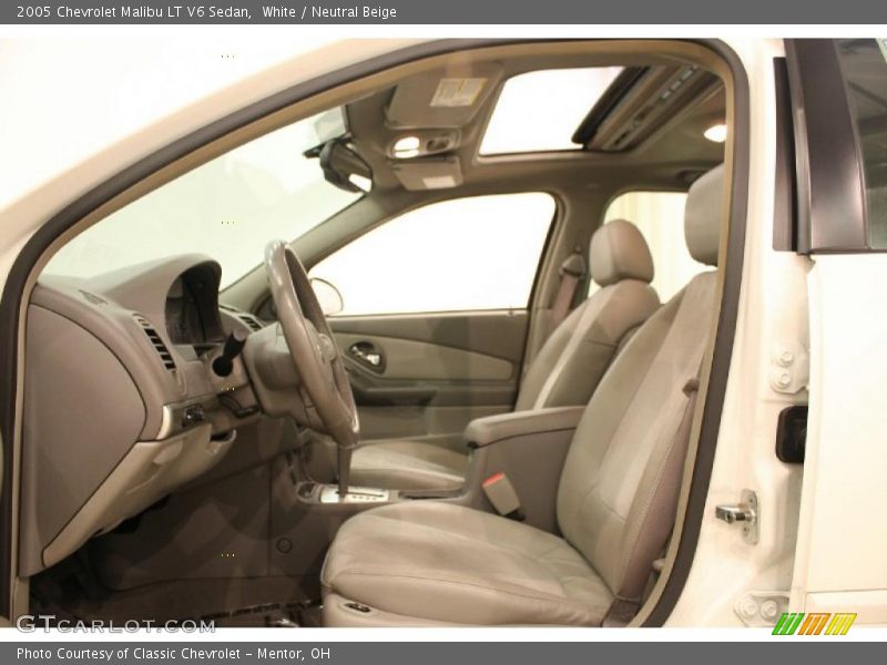 White / Neutral Beige 2005 Chevrolet Malibu LT V6 Sedan
