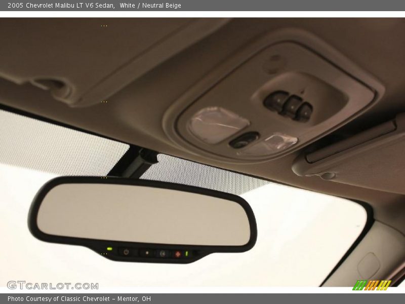 White / Neutral Beige 2005 Chevrolet Malibu LT V6 Sedan