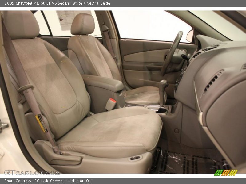 White / Neutral Beige 2005 Chevrolet Malibu LT V6 Sedan