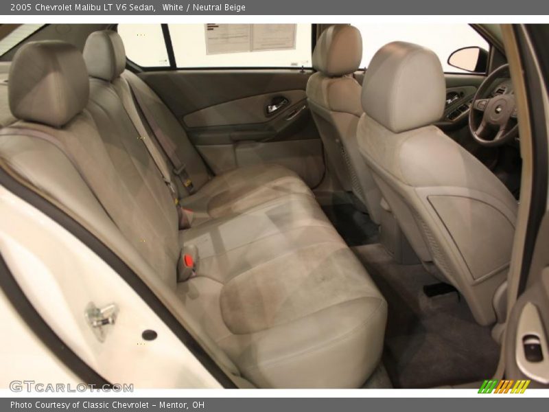 White / Neutral Beige 2005 Chevrolet Malibu LT V6 Sedan