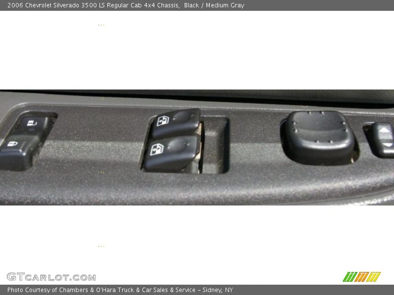 Black / Medium Gray 2006 Chevrolet Silverado 3500 LS Regular Cab 4x4 Chassis