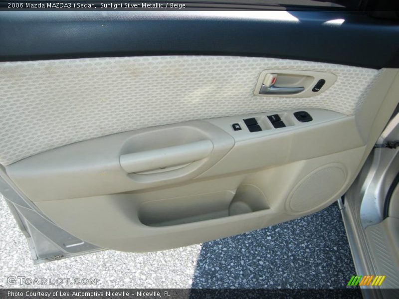 Sunlight Silver Metallic / Beige 2006 Mazda MAZDA3 i Sedan