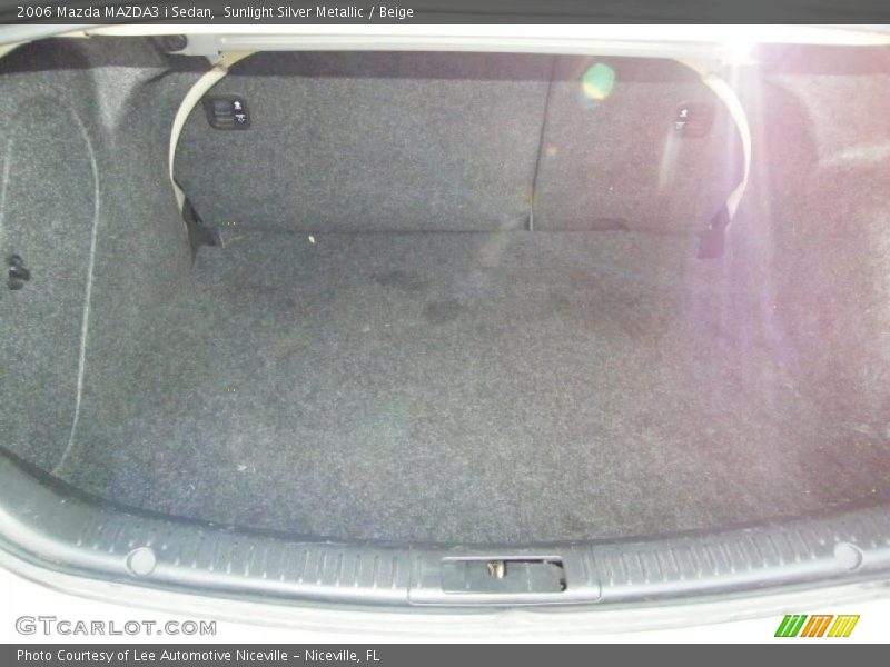 Sunlight Silver Metallic / Beige 2006 Mazda MAZDA3 i Sedan