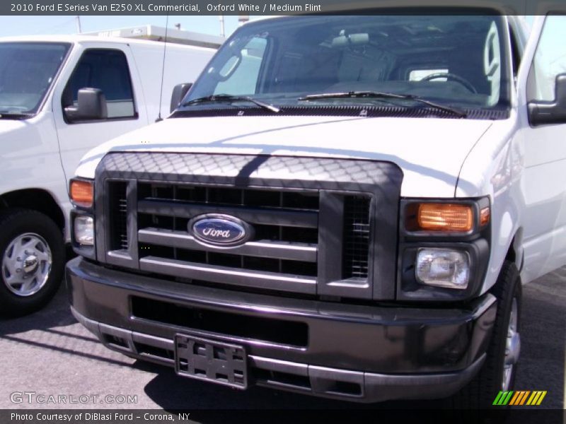 Oxford White / Medium Flint 2010 Ford E Series Van E250 XL Commericial