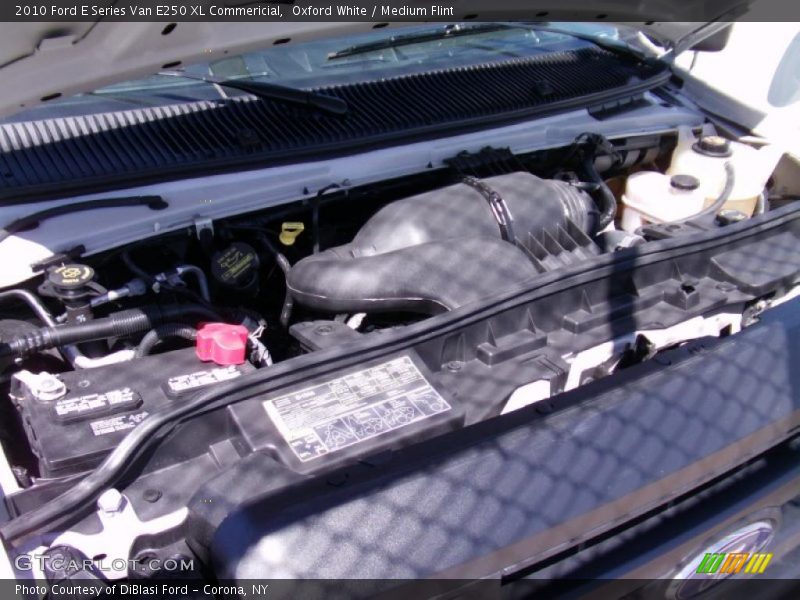 Oxford White / Medium Flint 2010 Ford E Series Van E250 XL Commericial